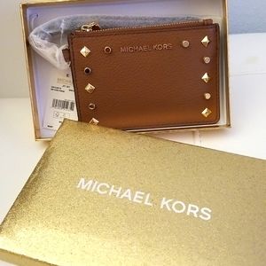 Michael Kors. NWT. Luggage wallet wristlet